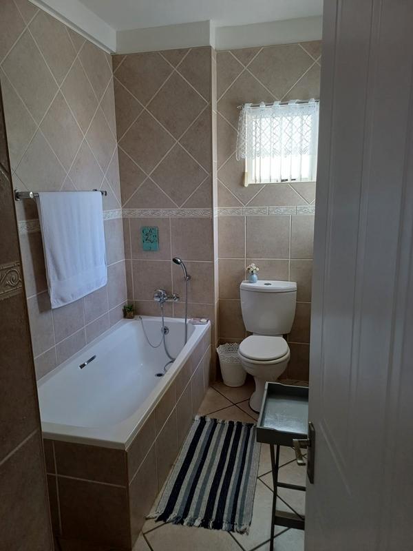 2 Bedroom Property for Sale in Reebok Western Cape